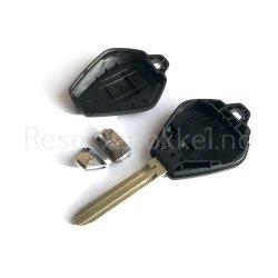 <p>Isuzu Nkkelskall<p>